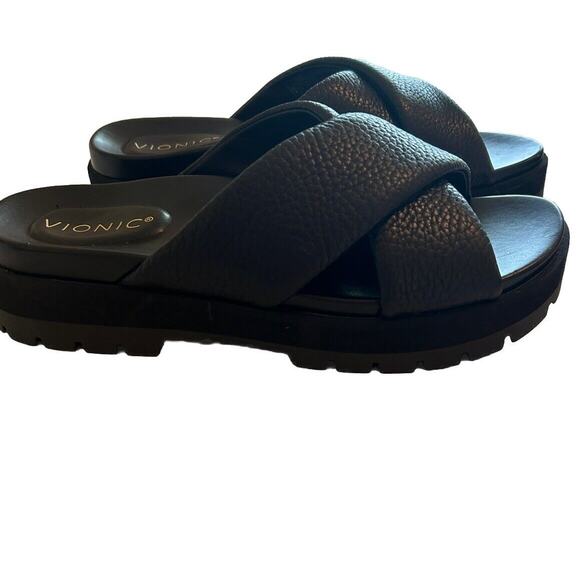 Vionic Black Women's Slippers - Picture 1 of 8